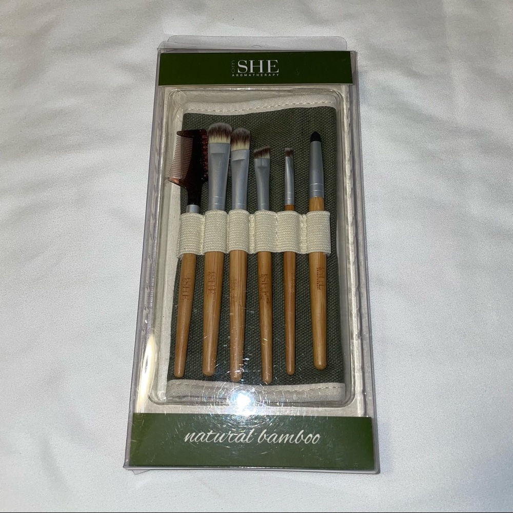 SHE Aromatherapy 7 Piece Makeup Brush Set, NWT